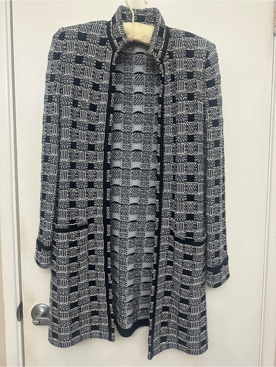 St. John Jackets & Blazers - St. John Black and Gray Textured Knit Long Sweater-Size 4